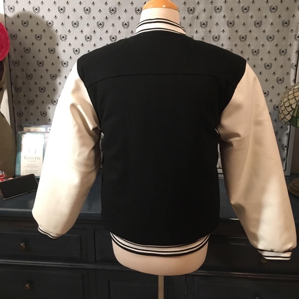 Philadelphia Flyers - Picture 3 of 4